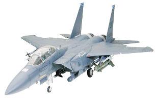 model airplane,model planes,USAF F-15E Strike Eagle w/Bunker Buster Jet -- Plastic Model Airplane Kit -- 1/32 Scale -- #60312